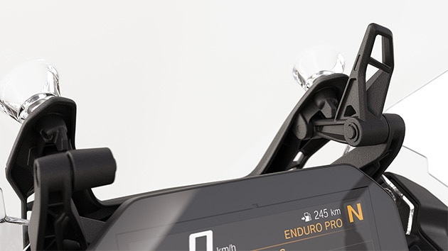 La bulle Touring réglable de la F 900 GS Adventure de BMW Motorrad