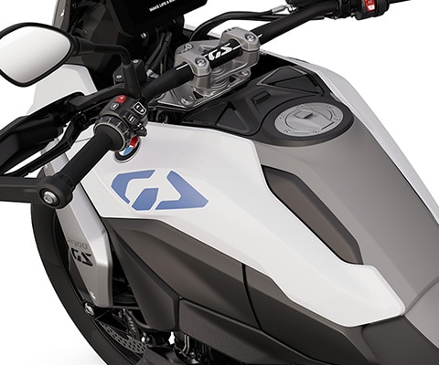 La ligne fluide reliant le réservoir et la selle de la R 1300 GS de BMW Motorrad