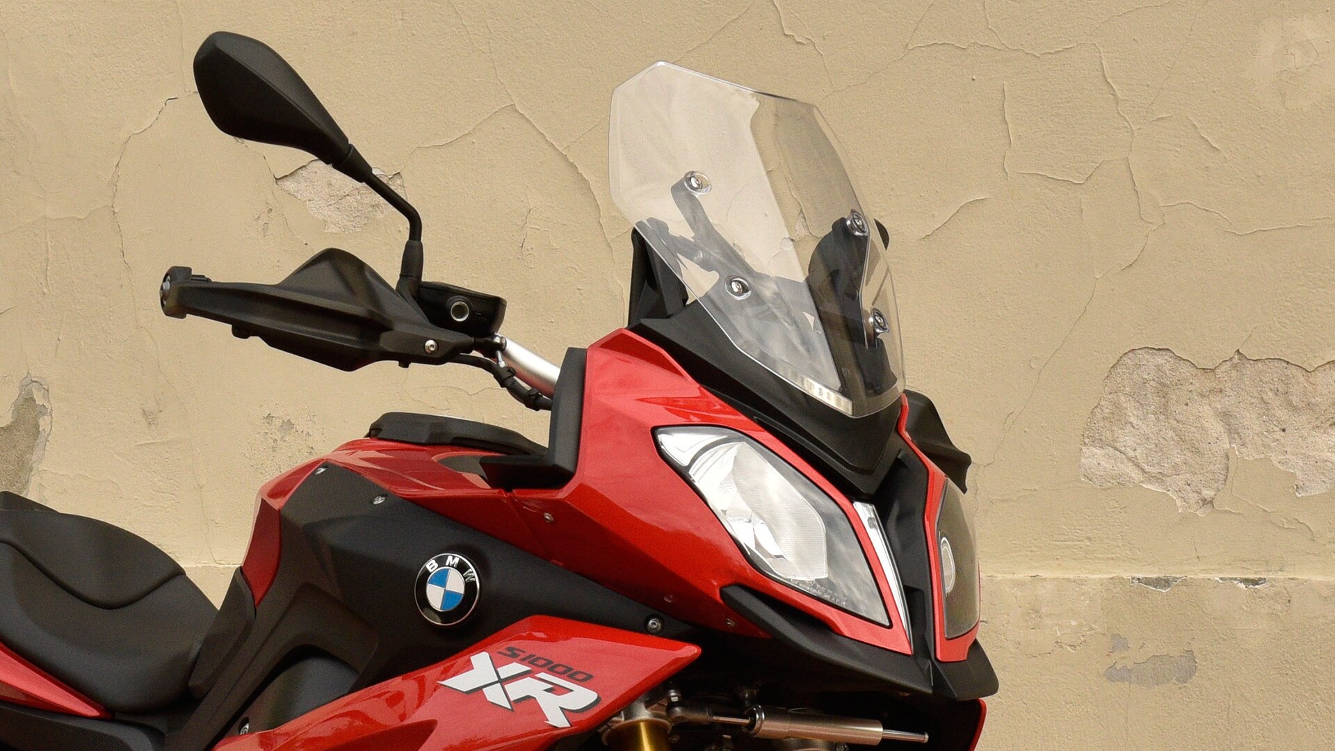 S 1000 XR pare-brise qui peut être ajusté sur deux positions