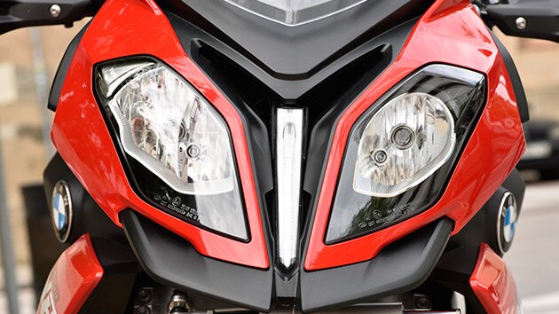 S 1000 XR face avant pleine de caractère