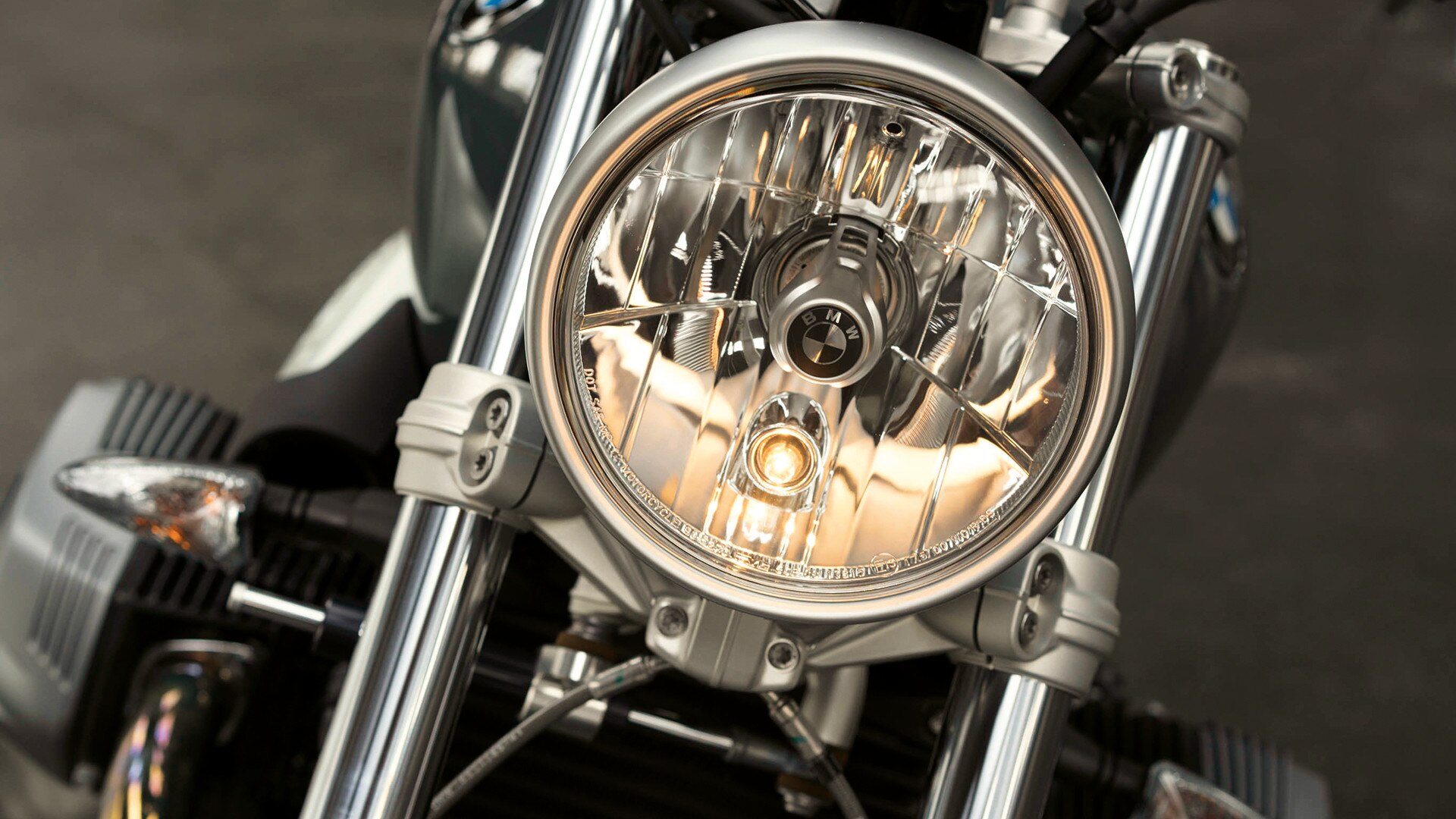 R nineT Pure phare circulaire