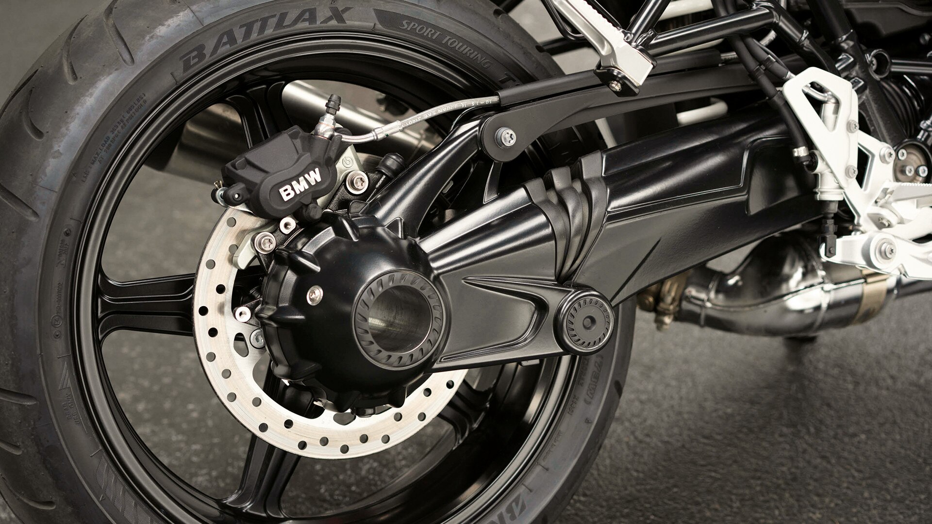 R nineT Pure monobras oscillant en aluminium coulé
