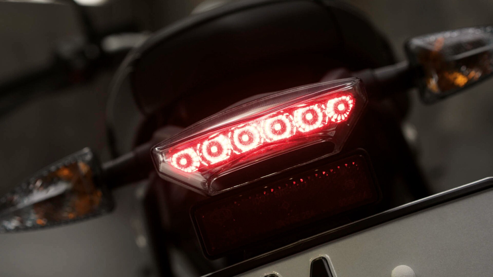 R nineT Pure feu arrière à LED