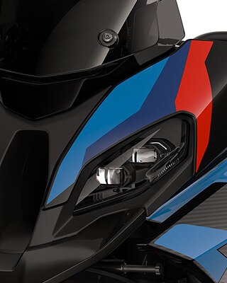 L’avant sportif de la M 1000 XR de BMW Motorrad