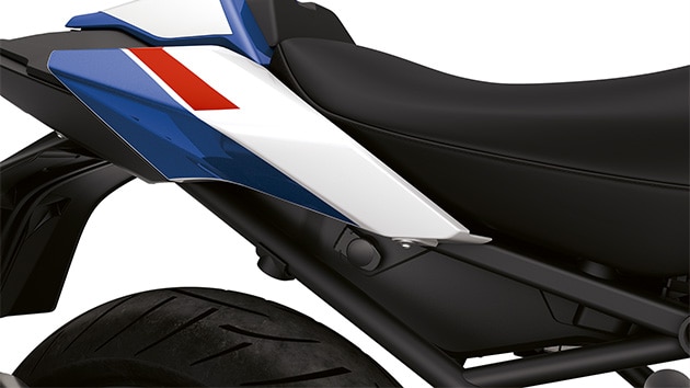 Prise de recharge 12 V à l’arrière de la R 1250 RS