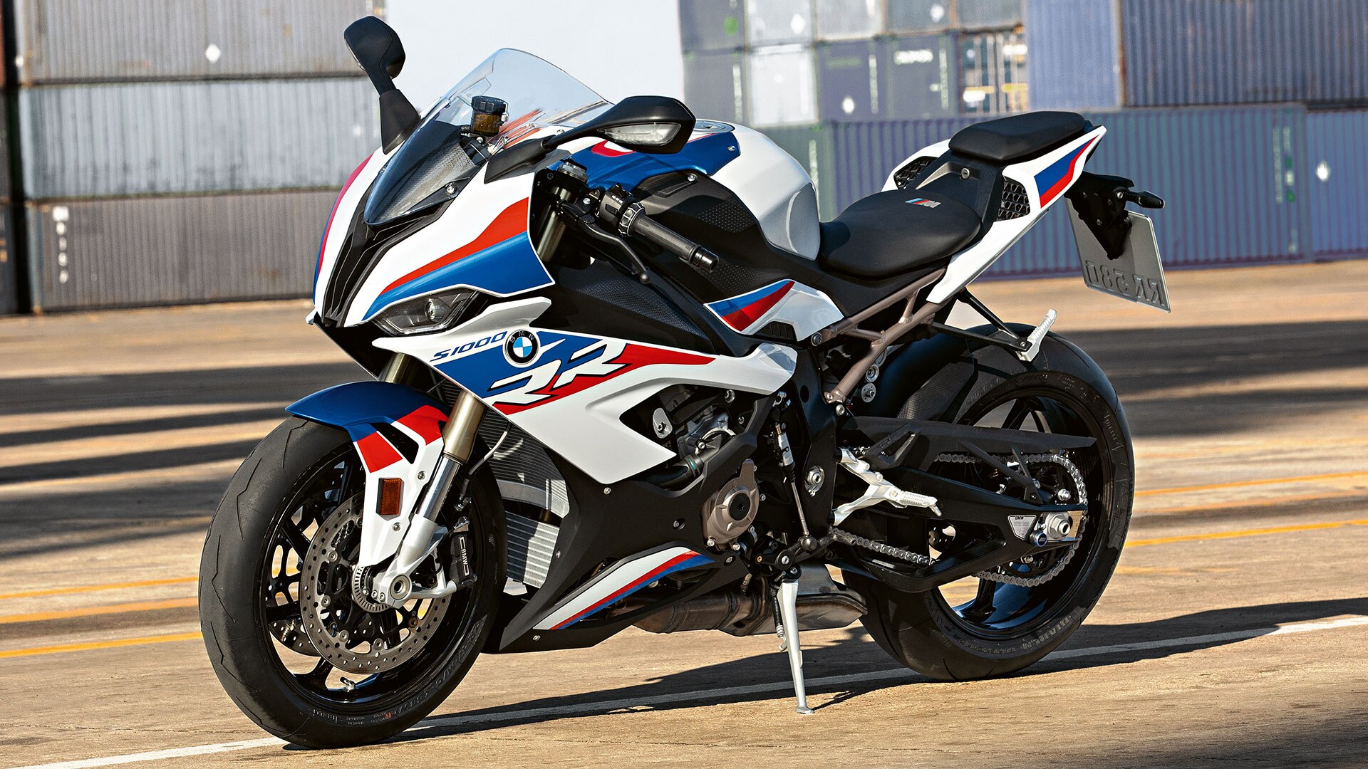 L'arrière de la nouvelle BMW RR