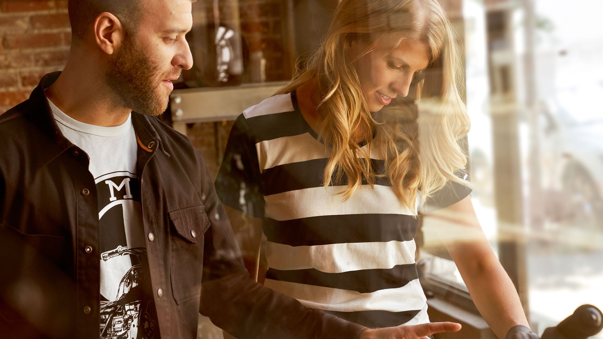 Dealershirt blanc pour hommes.
